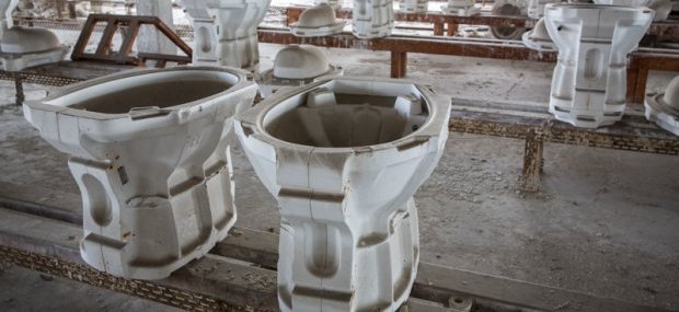 On fait des photos de chiotte !